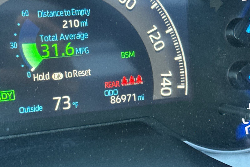 Thumbnail: 2020 Toyota RAV4 - 32