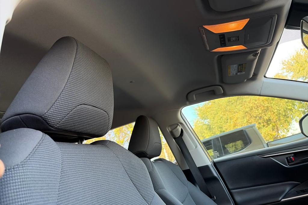Thumbnail: 2019 Toyota RAV4 - 22