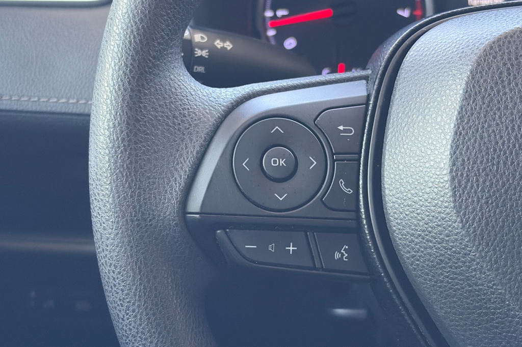 Thumbnail: 2019 Toyota RAV4 - 27