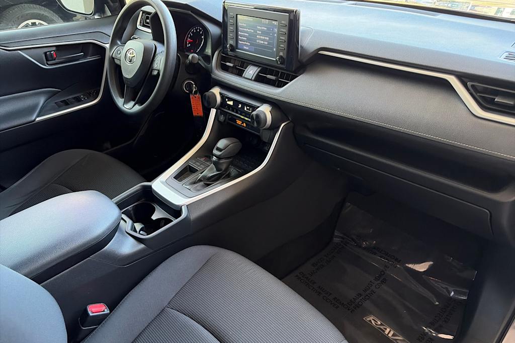 Thumbnail: 2019 Toyota RAV4 - 11
