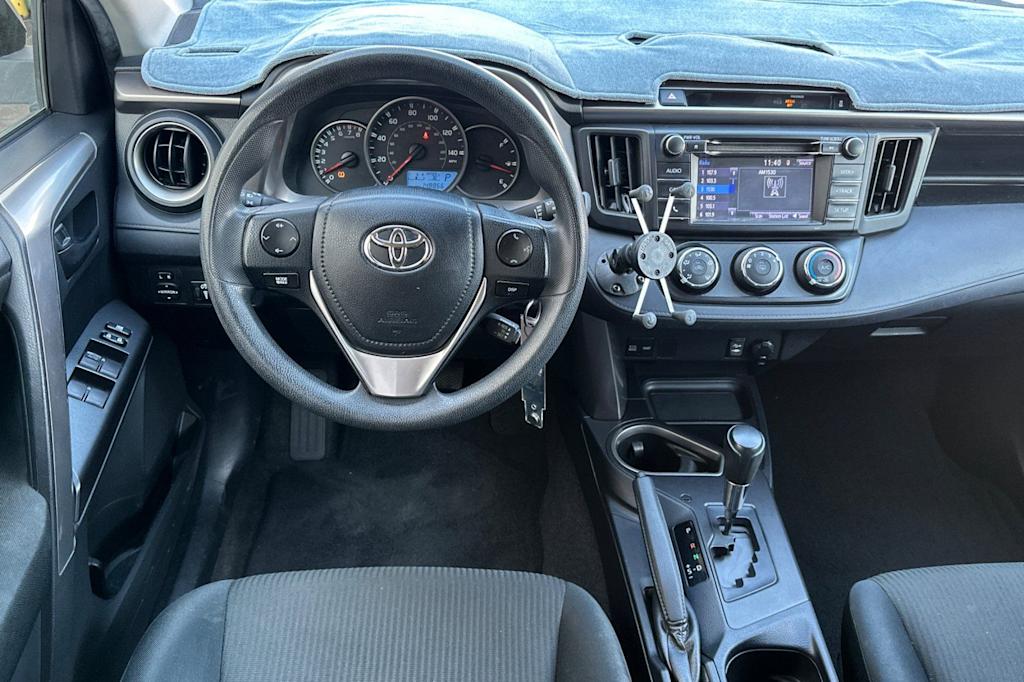 Thumbnail: 2016 Toyota RAV4 - 12