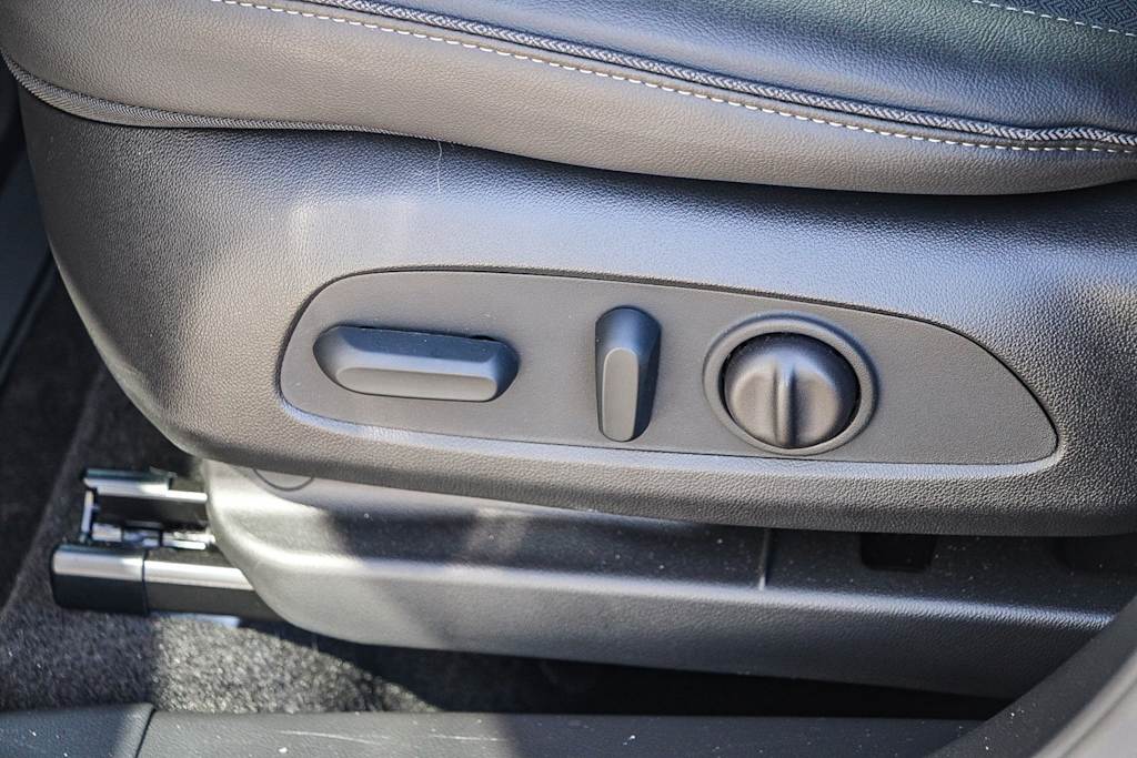 Thumbnail: 2023 Buick Encore GX - 23