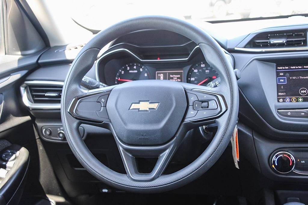 Thumbnail: 2021 Chevrolet TrailBlazer - 8