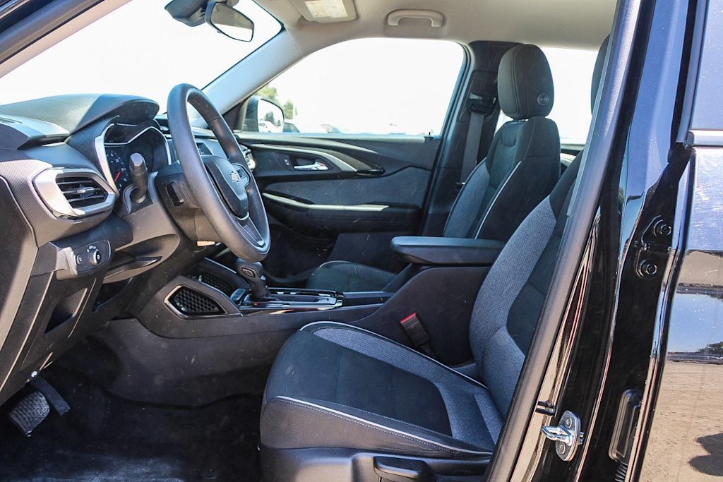 Thumbnail: 2021 Chevrolet TrailBlazer - 10