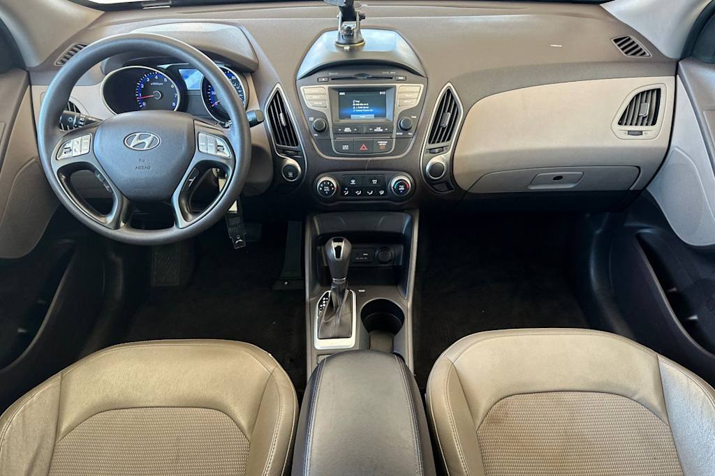 Thumbnail: 2015 Hyundai Tucson - 2