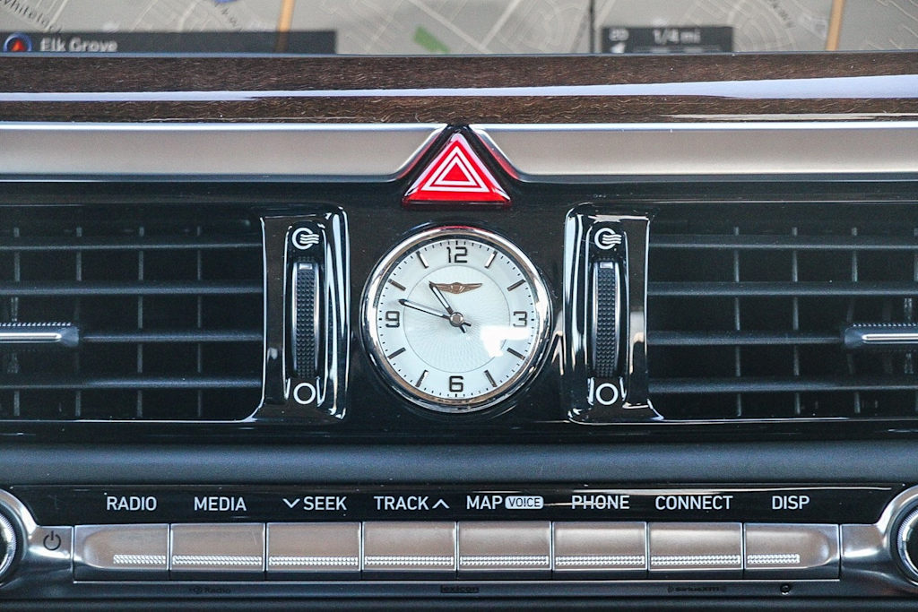 Thumbnail: 2019 Genesis G90 - 22