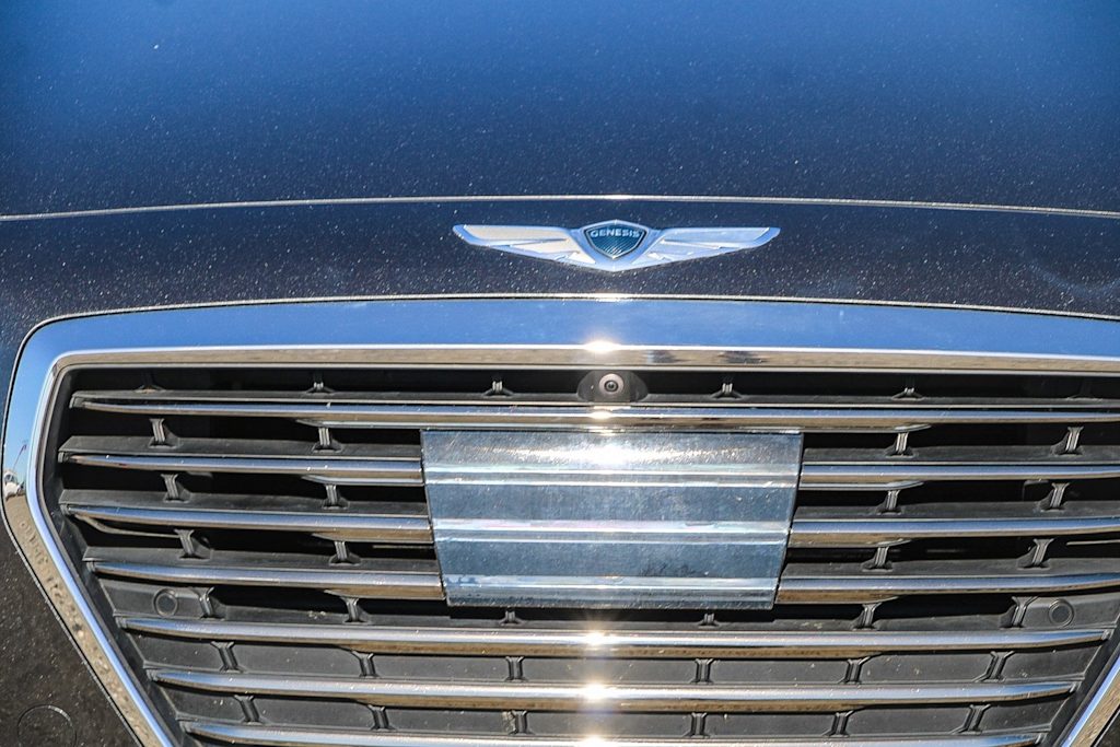 Thumbnail: 2019 Genesis G90 - 6