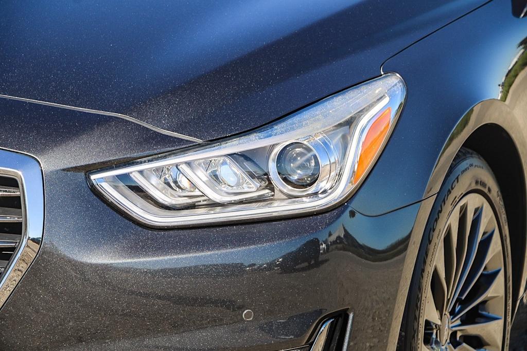 Thumbnail: 2019 Genesis G90 - 19