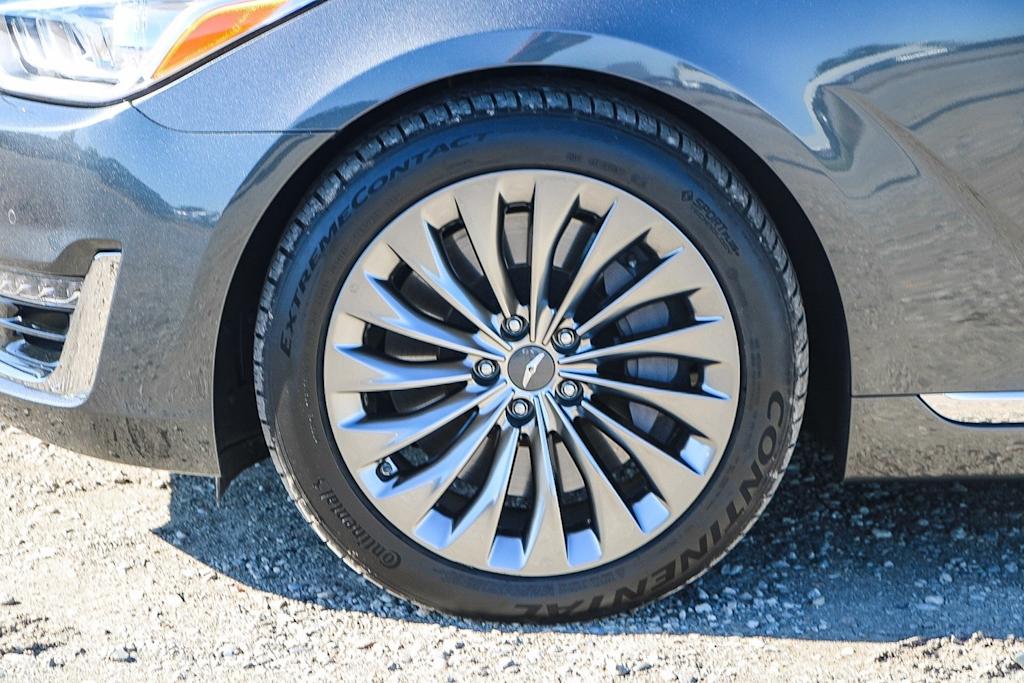 Thumbnail: 2019 Genesis G90 - 7