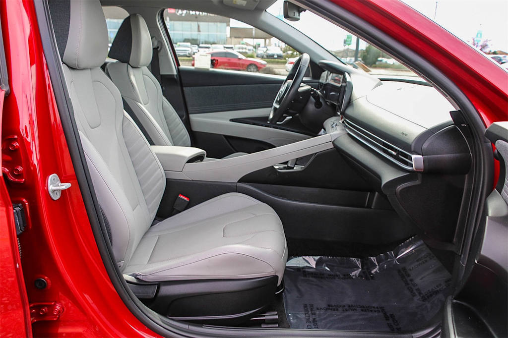 Thumbnail: 2023 Hyundai Elantra - 7