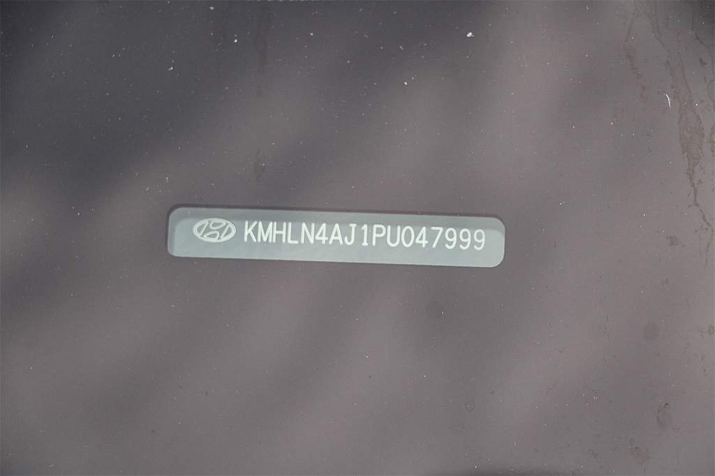 Thumbnail: 2023 Hyundai Elantra - 15