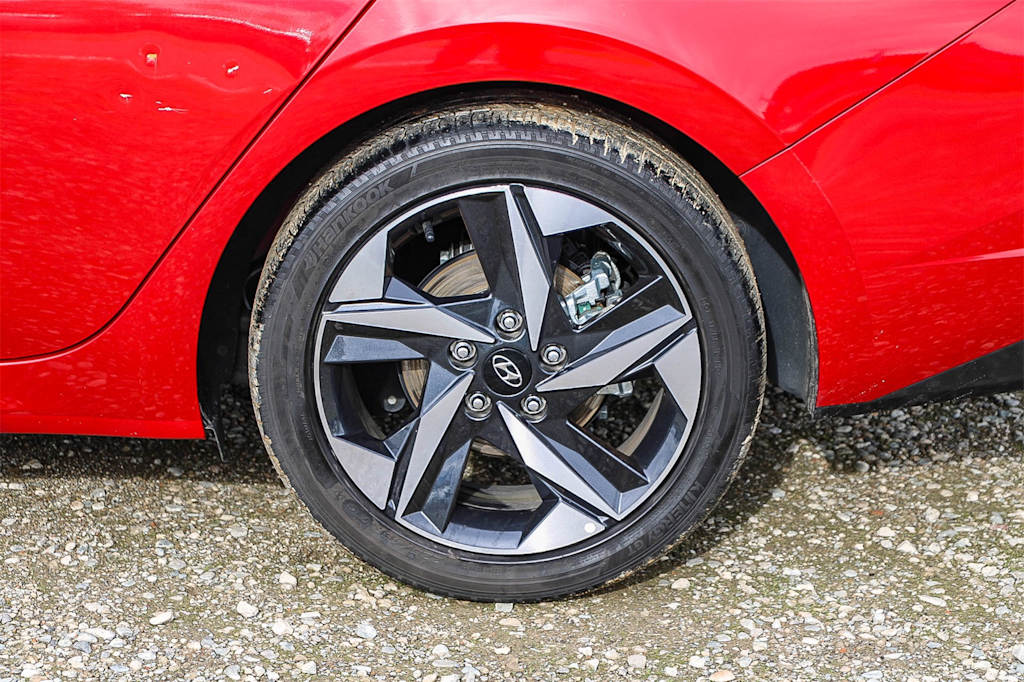 Thumbnail: 2023 Hyundai Elantra - 21