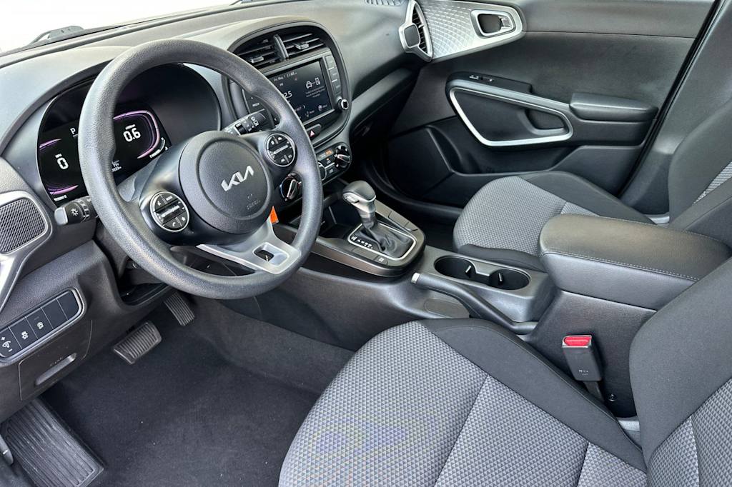 Thumbnail: 2023 Kia Soul - 7