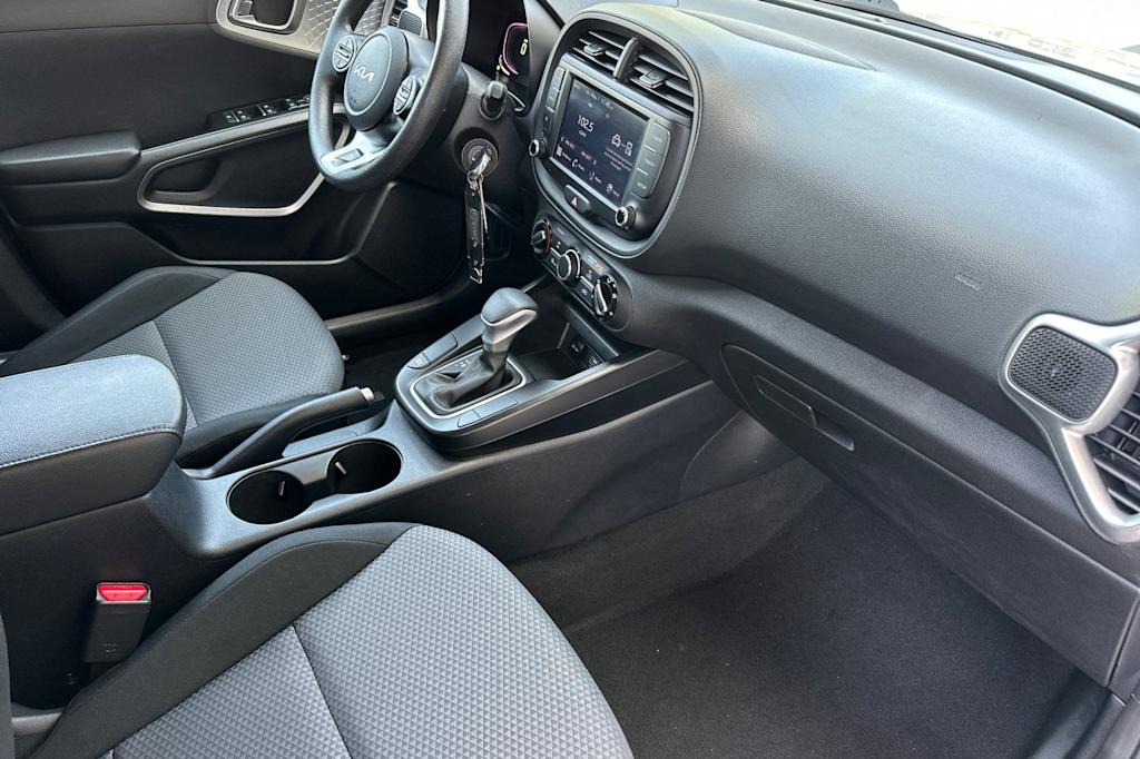 Thumbnail: 2023 Kia Soul - 10