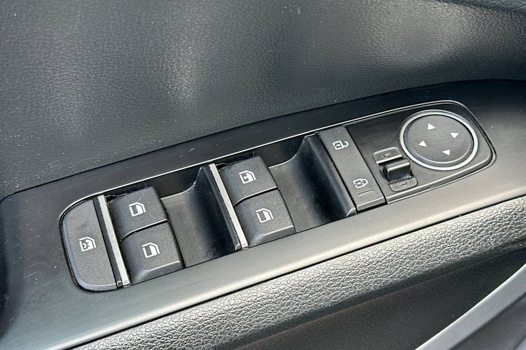 Thumbnail: 2023 Kia Soul - 21
