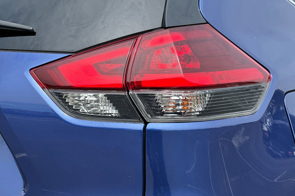 Thumbnail: 2020 Nissan Rogue - 31