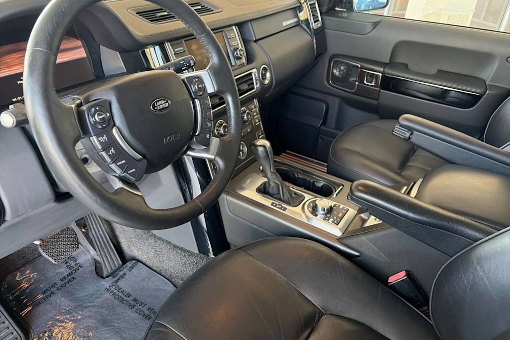 Thumbnail: 2011 Land Rover Range Rover - 8