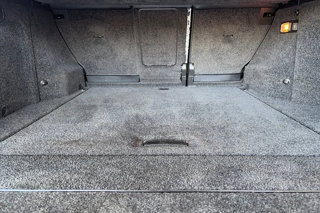 Thumbnail: 2011 Land Rover Range Rover - 15