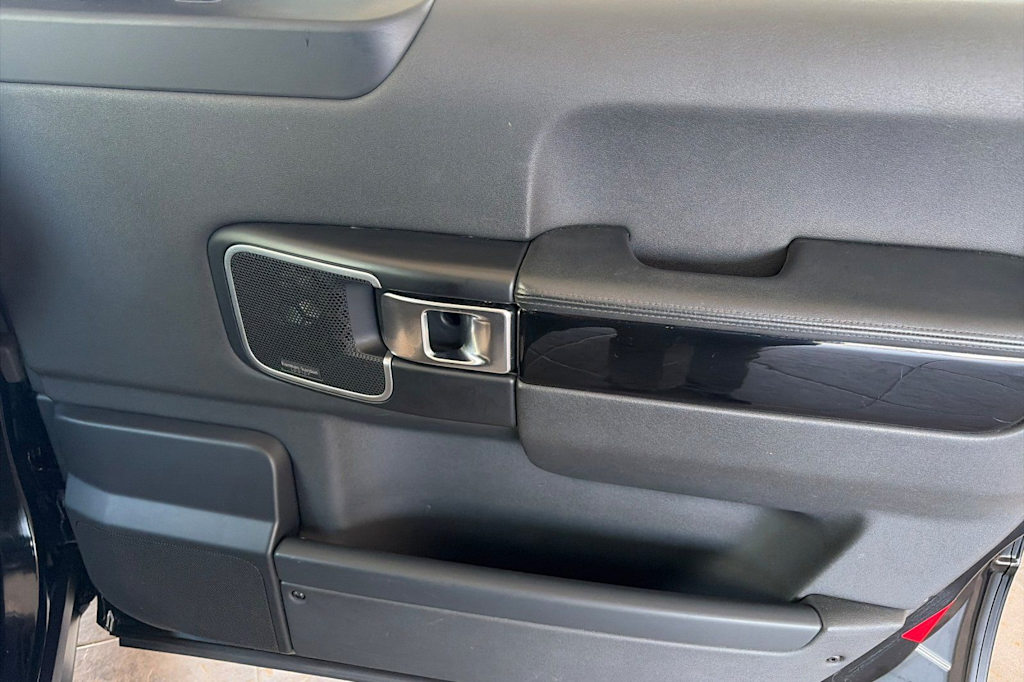 Thumbnail: 2011 Land Rover Range Rover - 6