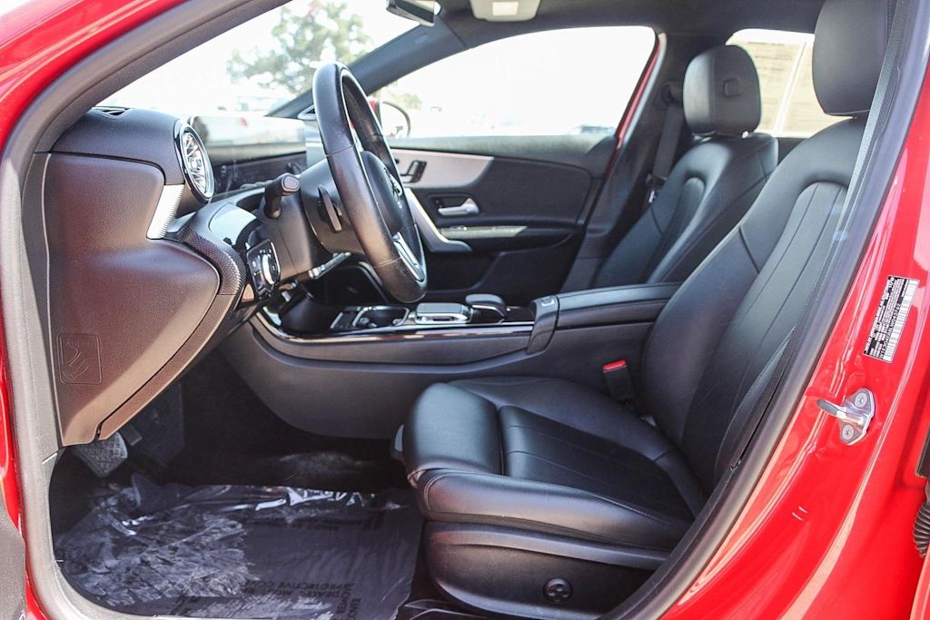 Thumbnail: 2020 Mercedes-Benz A-Class - 10
