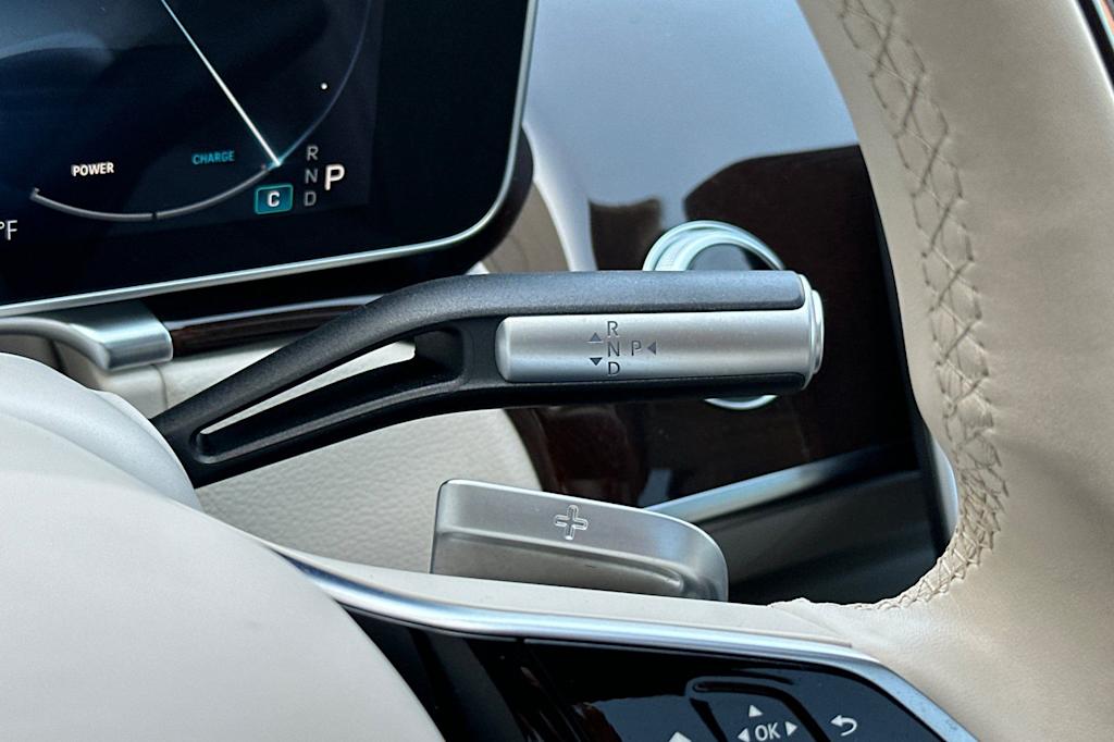 Thumbnail: 2024 Mercedes-Benz S-Class - 26