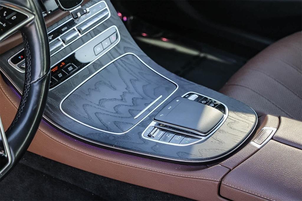 Thumbnail: 2021 Mercedes-Benz E-Class - 15