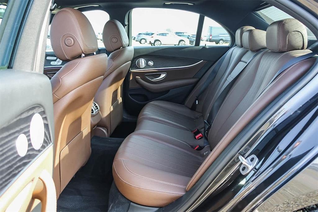 Thumbnail: 2021 Mercedes-Benz E-Class - 8