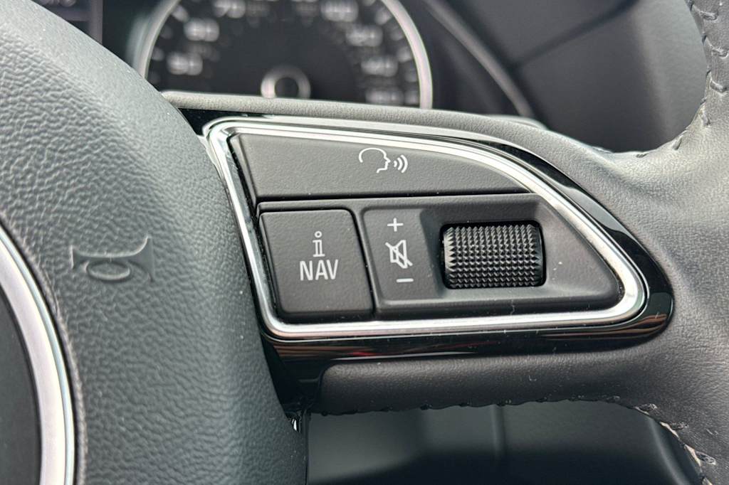 Thumbnail: 2013 Audi Q5 - 29