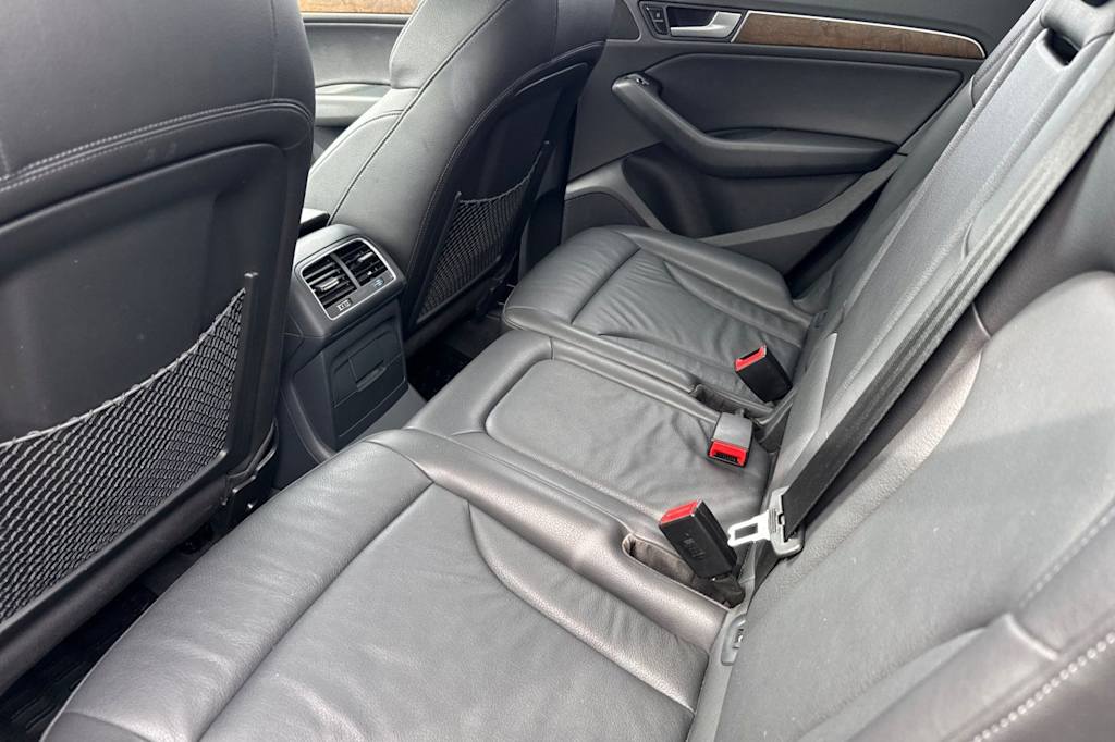 Thumbnail: 2013 Audi Q5 - 9