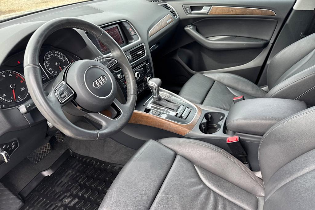 Thumbnail: 2013 Audi Q5 - 8