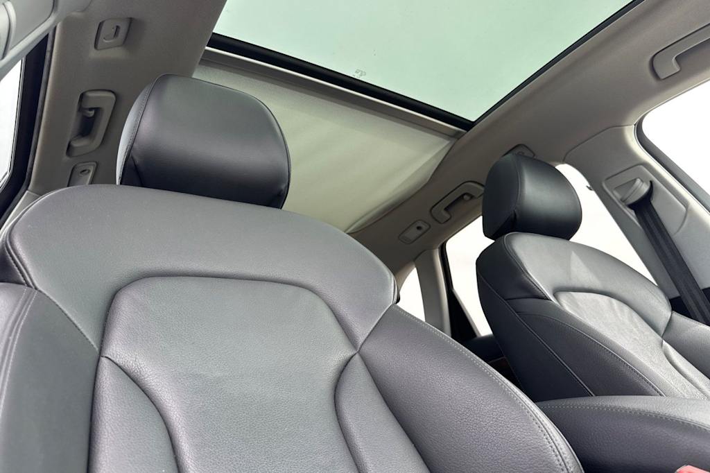 Thumbnail: 2013 Audi Q5 - 23