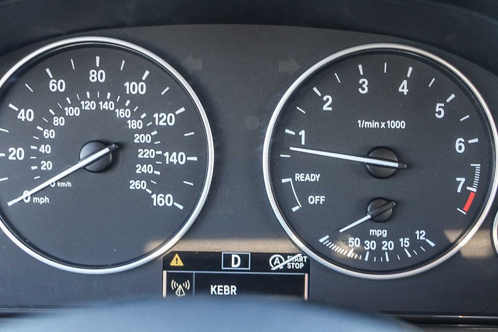 Thumbnail: 2013 BMW 3 Series - 13