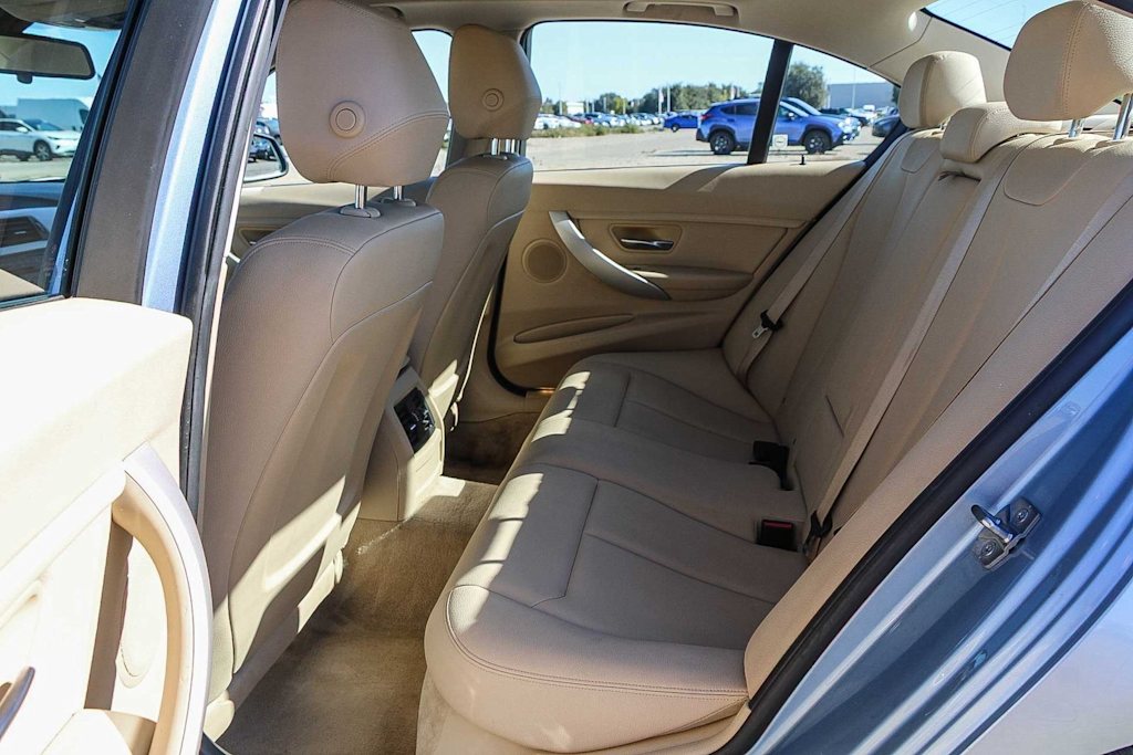 Thumbnail: 2013 BMW 3 Series - 10