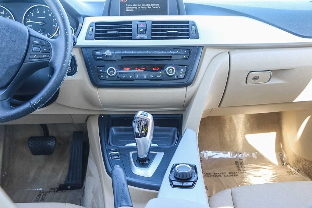 Thumbnail: 2013 BMW 3 Series - 12