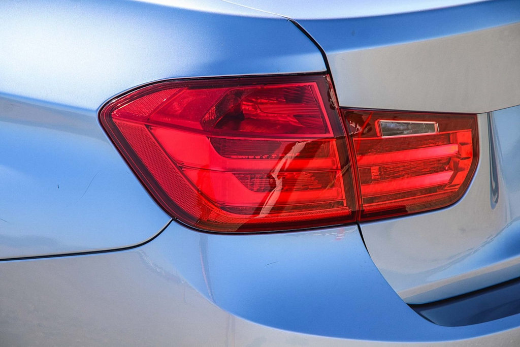 Thumbnail: 2013 BMW 3 Series - 19