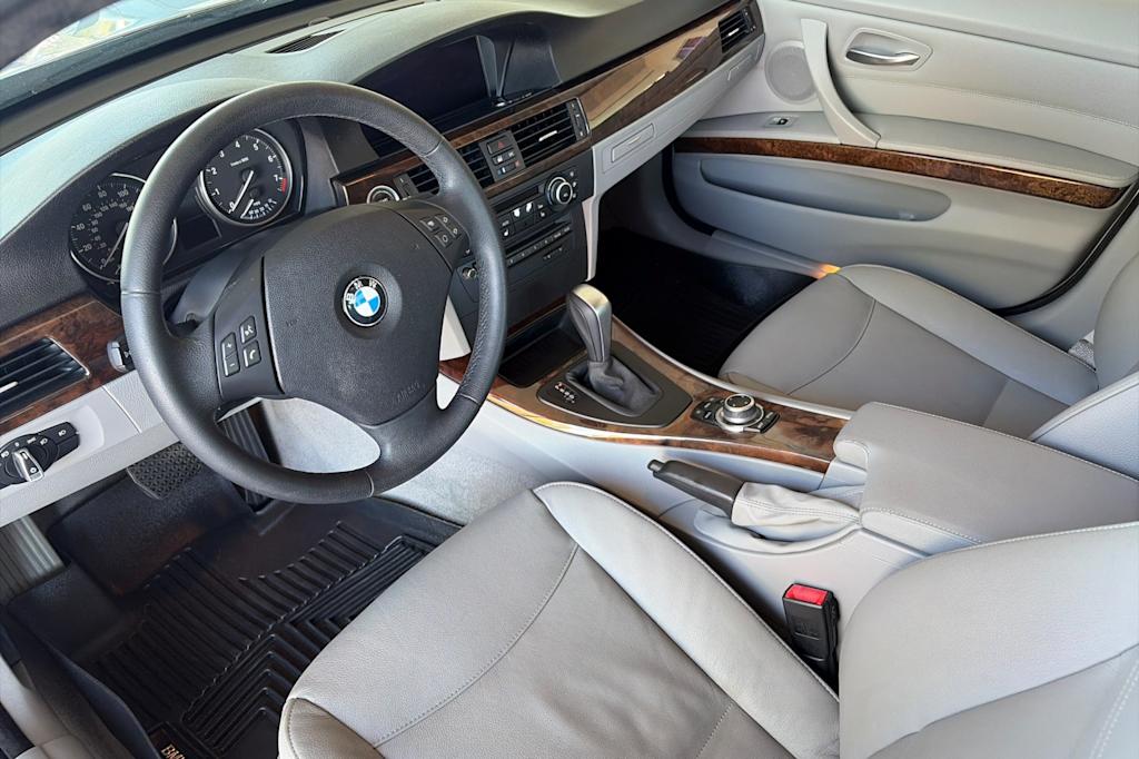 Thumbnail: 2010 BMW 3 Series - 8