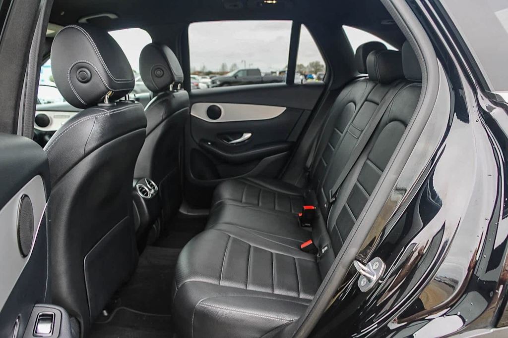 Thumbnail: 2020 Mercedes-Benz GLC - 10