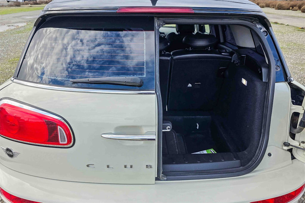 Thumbnail: 2019 MINI Cooper Clubman - 25