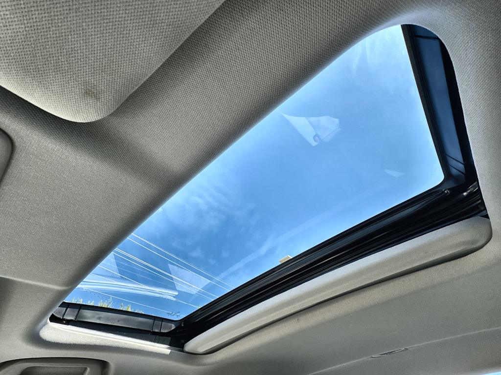 Thumbnail: 2019 Honda Insight - 28