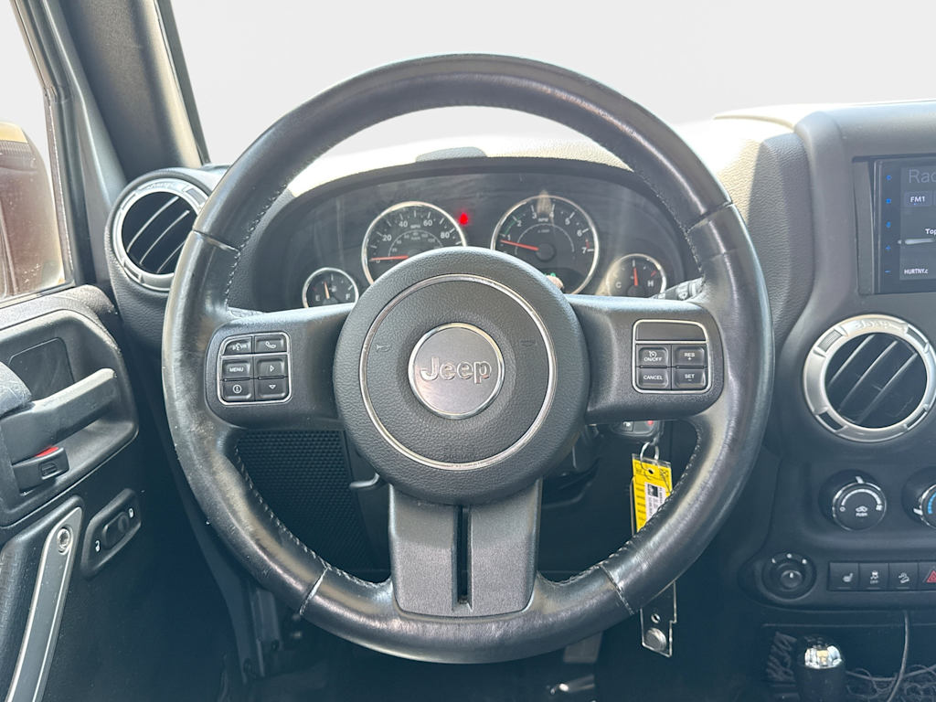 Thumbnail: 2015 Jeep Wrangler - 8