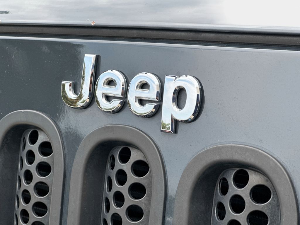 Thumbnail: 2017 Jeep Wrangler - 17