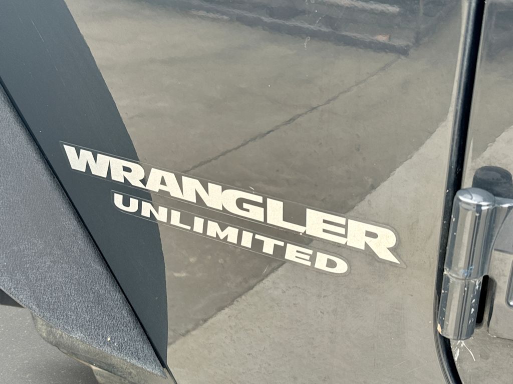 Thumbnail: 2017 Jeep Wrangler - 4