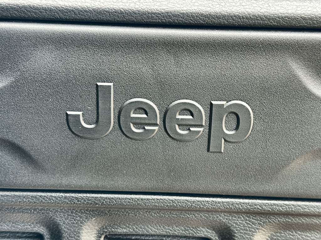 Thumbnail: 2023 Jeep Wrangler - 29