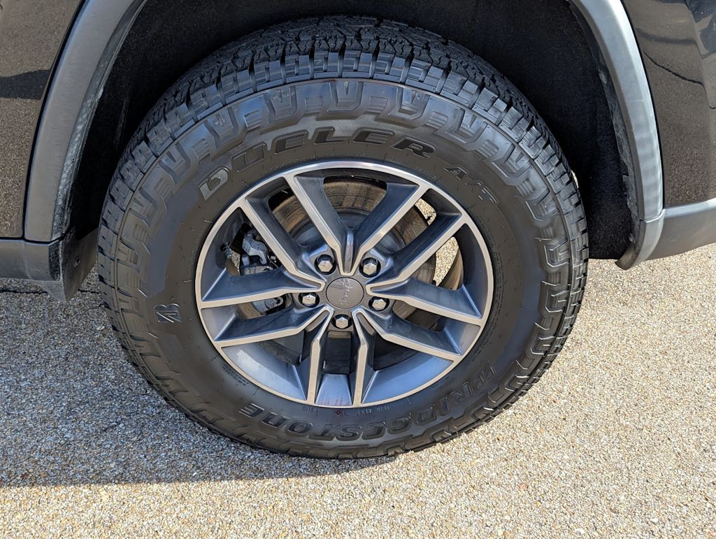 Thumbnail: 2019 Jeep Grand Cherokee - 6