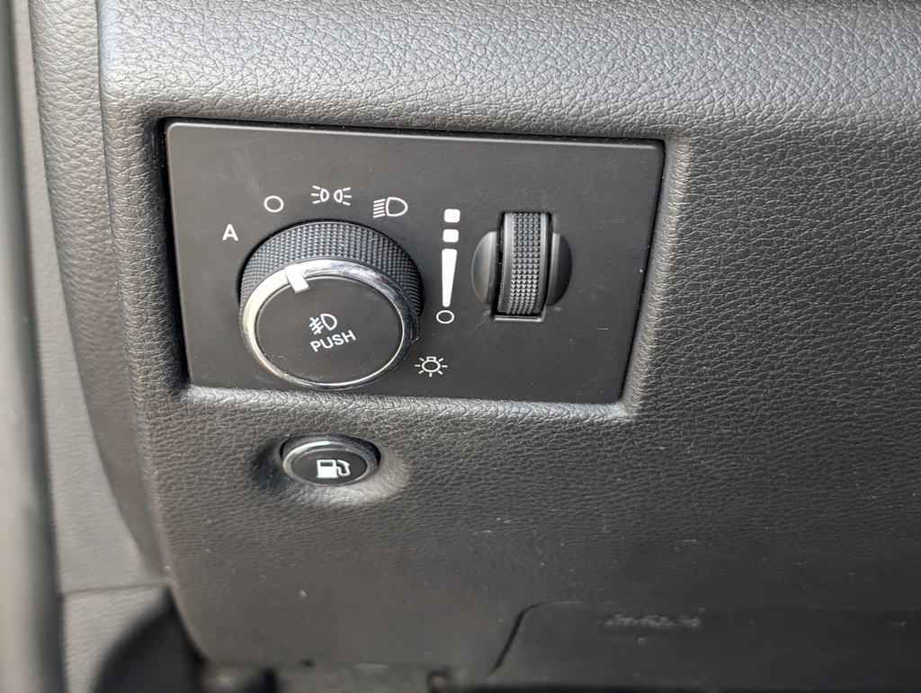 Thumbnail: 2019 Jeep Grand Cherokee - 23