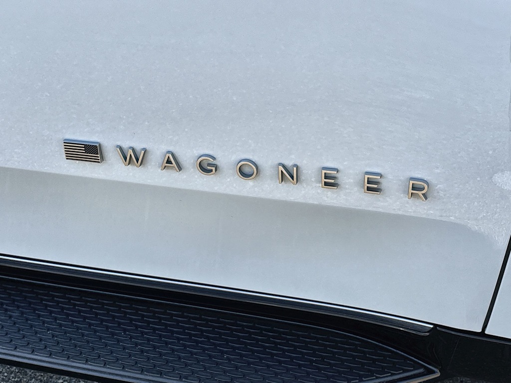 Thumbnail: 2024 Jeep Wagoneer - 7