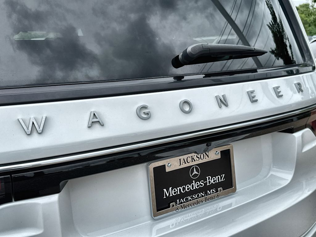 Thumbnail: 2024 Jeep Wagoneer - 7