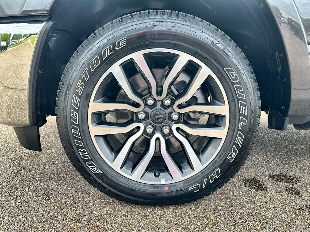 Thumbnail: 2026 RAM 1500 - 8