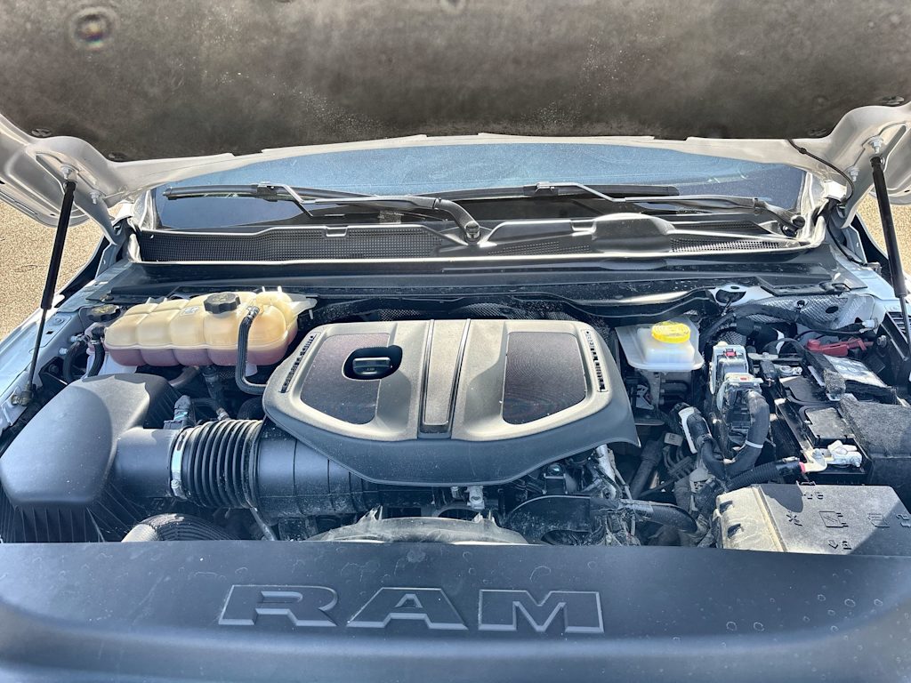 Thumbnail: 2025 RAM 1500 - 9