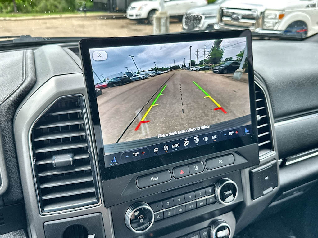 Thumbnail: 2021 Ford Expedition - 14